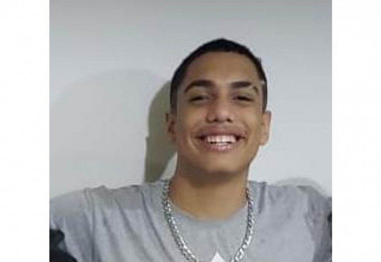 Jo&atilde;o Marcelo contou com o apoio dos professores para acalm&aacute;-los e auxiliar nos temas cobrados no PAS 1