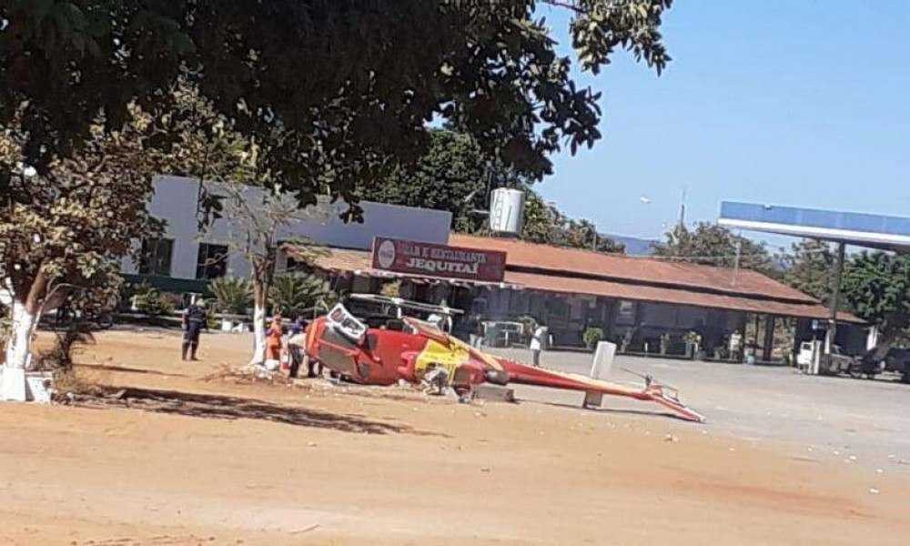 Cai helicóptero do Corpo de Bombeiros de Minas próximo a posto de gasolina 