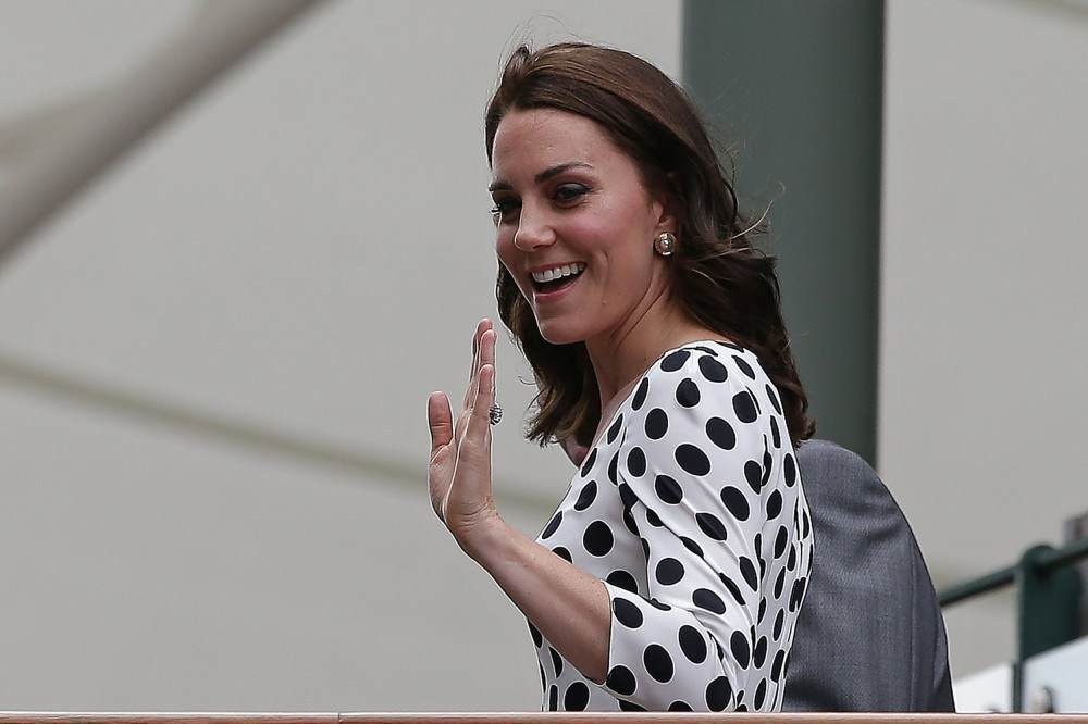 Kate Middleton foi vista fazendo compras, diz tabloide britânico 