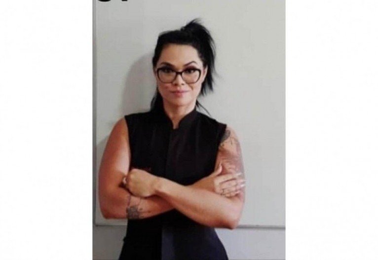 A professora aconselha que os estudantes vejam a l&iacute;ngua portuguesa de outra perspectiva