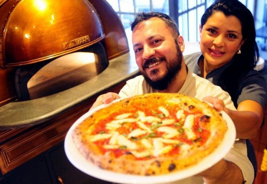 Pizzaria estilo napoletana aposta no bairro Petrópolis para primeira  operação