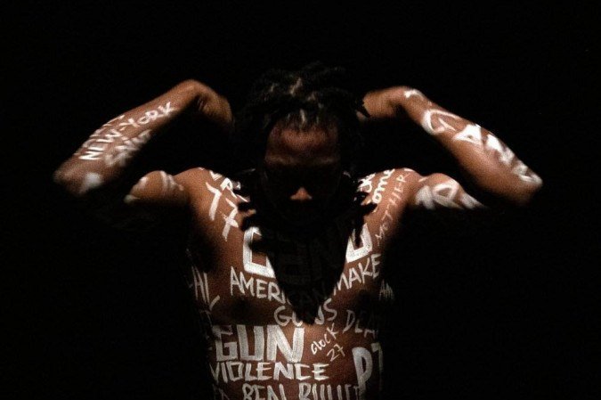 'Never 21' fala sobre racismo e violência na abertura do Cena Contemporânea - (crédito: Maborough Mark/Divulgação) 'Never 21' fala sobre racismo e violência na abertura do Cena Contemporânea - (crédito: Maborough Mark/Divulgação)