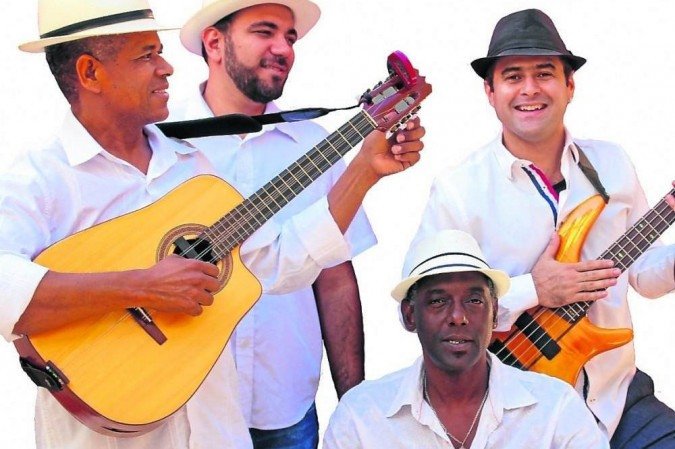 Grupo de ritmos latinos se apresenta na área externa do Espaço Cultural do Choro e promete espantar o frio desta noite -  (crédito: Maria Luiza Vietes Pedrosa/Divulgação)