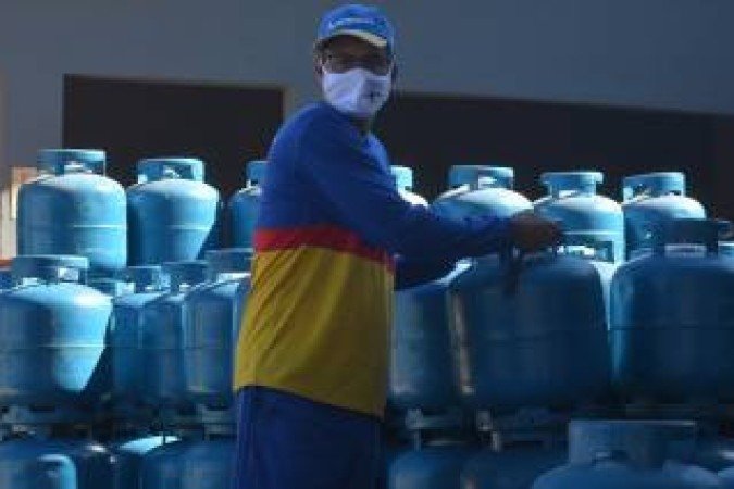 O benefício vale por 18 meses e deve ser utilizado em estabelecimentos cadastrados - (crédito: Ed Alves/CB/D.A Press) O benefício vale por 18 meses e deve ser utilizado em estabelecimentos cadastrados - (crédito: Ed Alves/CB/D.A Press)