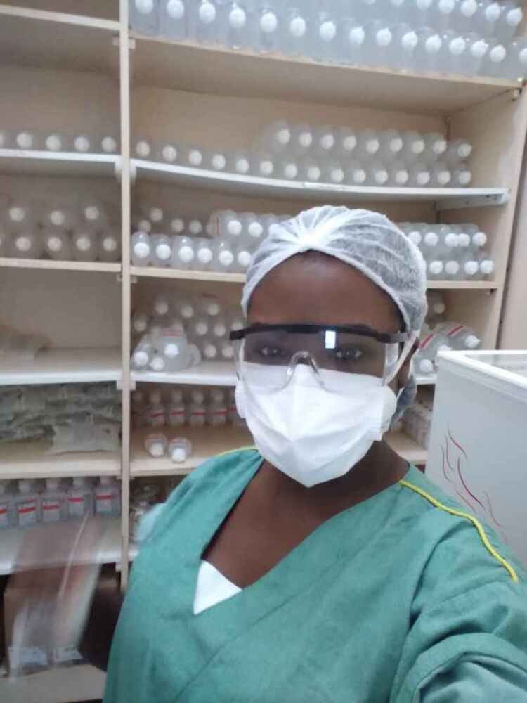 Apoio Psicológico para Profissionais da Linha de Frente. Elenice Pinheiro, técnica em enfermagem 34 anos, também participou do projeto Cuidar do HUB