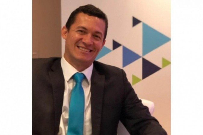 Carlos defende o ensino remoto e acredita que o PL é essencial para acabar com as interpretações equivocadas sobre a modalidade