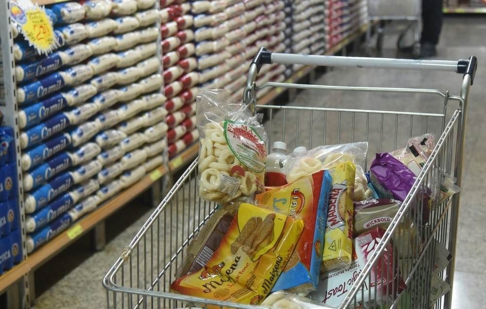 Aumento no preço da cesta básica atingiu cinco capitais em dezembro