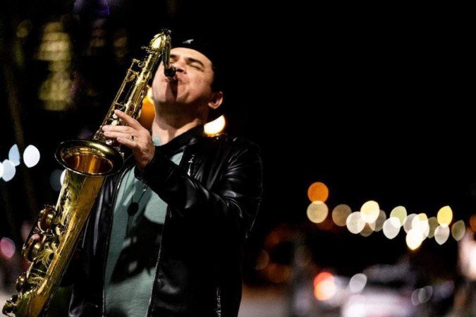 Ademir Júnior é o próximo convidado do projeto Som Lá em Casa, com live nesta sexta-feira (9/7) -  (crédito: Bruno Pinheiro/Divulgação)