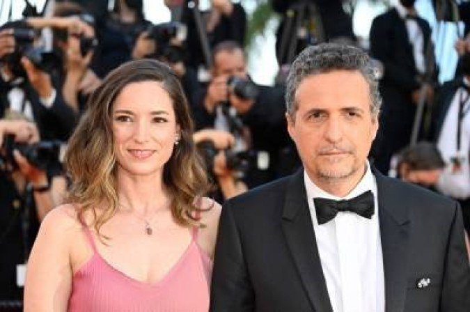 A produtora Emilie Lesclaux e o diretor Kleber Mendonca Filho