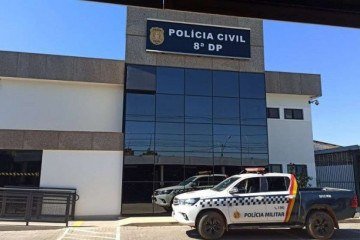  A ocorr&ecirc;ncia foi registrada na 8&ordf; Delegacia de Pol&iacute;cia (Estrutural), onde o homem foi autuado por viol&ecirc;ncia dom&eacute;stica e les&atilde;o corporal -  (crédito: PMDF/Divulga&ccedil;&atilde;o)