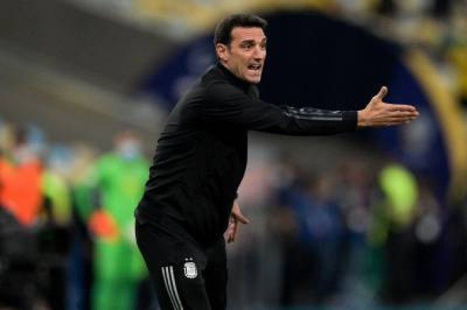 Mentor do t&iacute;tulo da Copa Am&eacute;rica 2021, Lionel Scaloni projeta dar o pr&oacute;ximo passo com o trof&eacute;u da Copa do Mundo no Catar

