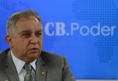 Izalci Lucas foi o entrevistado desta segunda (12/7) no CB. Poder -  (crédito: Marcelo Ferreira/D.A Press)