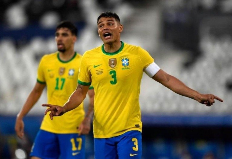 Thiago Silva manda recado nas redes sociais 