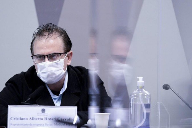 O objetivo é tratar de investigações sobre suposto caso de propinas envolvendo compra de vacinas AstraZeneca. À mesa, representante da empresa Davati Medical Supply, Cristiano Alberto Hossri Carvalho - (crédito: Pedro França/Agência Senado) O objetivo é tratar de investigações sobre suposto caso de propinas envolvendo compra de vacinas AstraZeneca. À mesa, representante da empresa Davati Medical Supply, Cristiano Alberto Hossri Carvalho - (crédito: Pedro França/Agência Senado)
