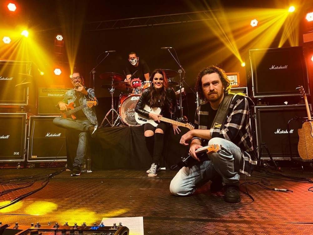 Banda brasiliense Rock Beats realiza live em homenagem ao Dia do Rock