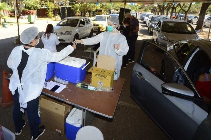 A procura foi grande no Parque da Cidade tanto pela primeira dose quanto pela segunda -  (crédito: Marcelo Ferreira/CB/D.A Press)