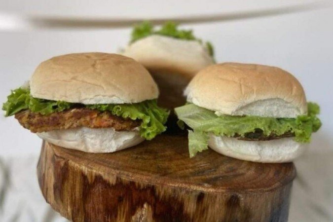 O primeiro curso foi de hambúrgueres artesanais -  (crédito: Divulgação/Emater)