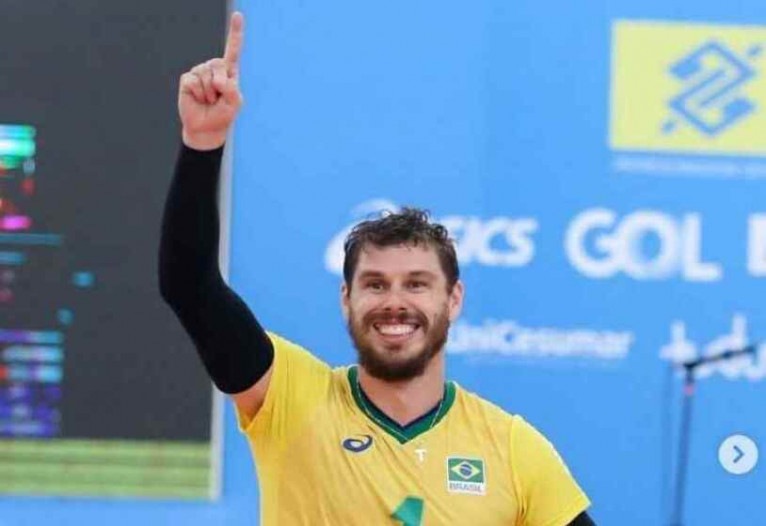 Bruninho revela dores na mão e pode ser dúvida no Mundial de vôlei