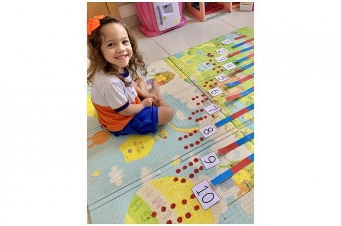 Letícia pedia todos os dias para voltar à escola e rever os amiguinhos