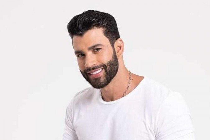 Gusttavo Lima muda o visual e é comparado com Eduardo Costa Gusttavo Lima muda o visual e é comparado com Eduardo Costa