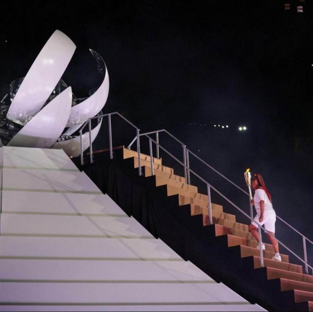 Naomi Osaka levou a representatividade negra, a supera&ccedil;&atilde;o e a import&acirc;ncia da igualdade social ao topo ao subir at&eacute; a Pira Ol&iacute;mpica em T&oacute;quio 2020