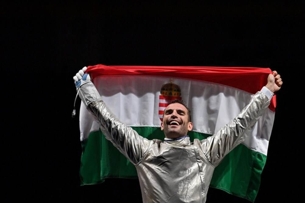 Húngaro Aron Szilagyi conquista tricampeonato olímpico no sabre