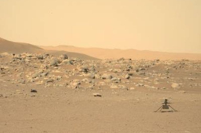 O rover tem registros tanto da imagem do helicóptero Ingenuity em solo marciano quanto dos ruídos feitos pelo equipamento 