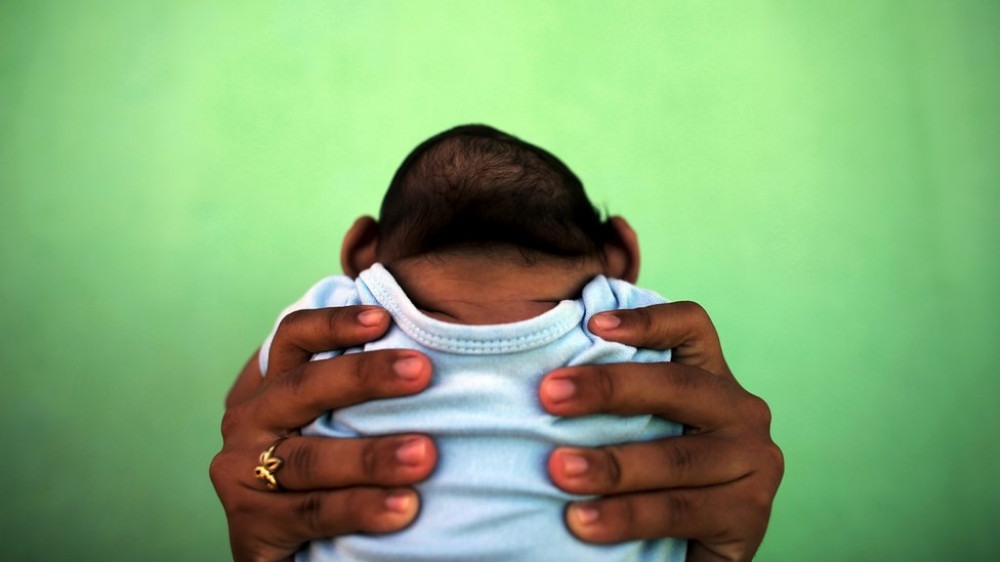 A criança com microcefalia que perdeu a mãe para a covid