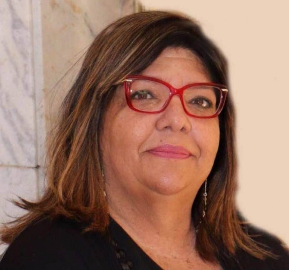 Para Cinthia Kriemler sua literatura tem a função de incomodar e abordar temas, muitas vezes, ignorado pela sociedade.