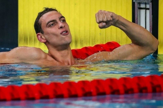 Fernando Scheffer é medalhista de bronze nos 200m livre nos Jogos Olímpicos de Tóquio
