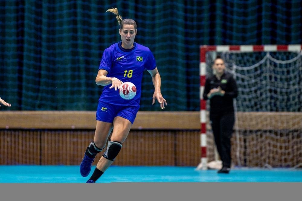 Leoas do handebol do Brasil veem Espanha crescer e sofrem primeira derrota 