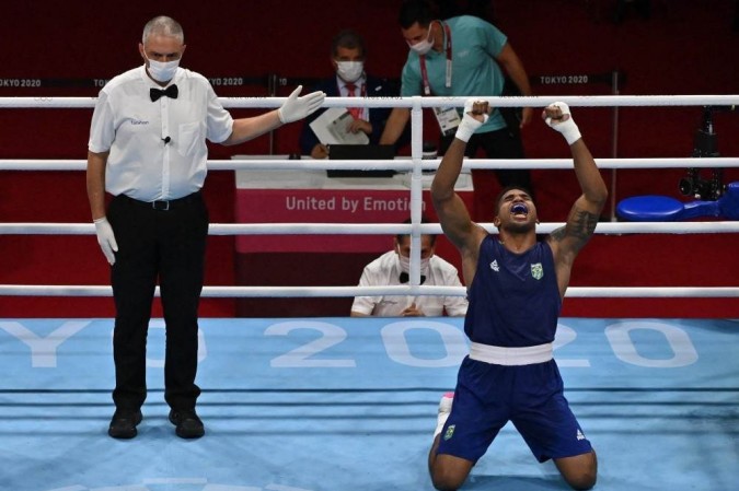 Abner Teixeira Vence Nas Quartas E Garante Medalha Para O Brasil No Boxe