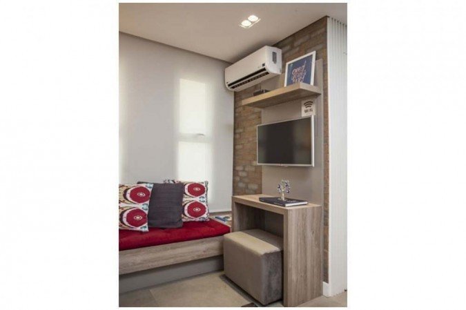 Compactos, os pufes podem ficar guardados num cantinho da sala 