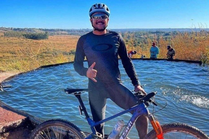 Na internet, o empresário fazia questão de demonstrar o amor pelo ciclismo - (crédito: Redes sociais) Na internet, o empresário fazia questão de demonstrar o amor pelo ciclismo - (crédito: Redes sociais)