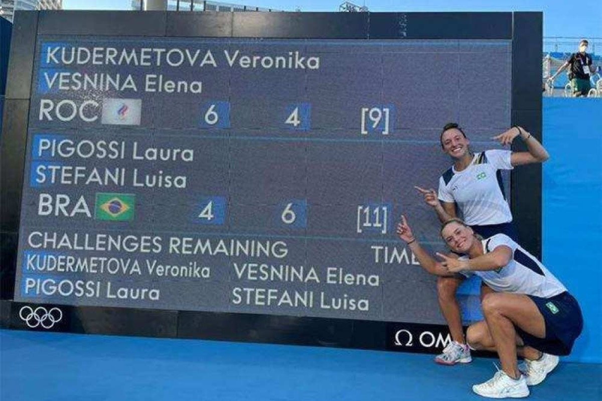 Luisa Stefani comemora ano histórico com top 10 nas duplas e
