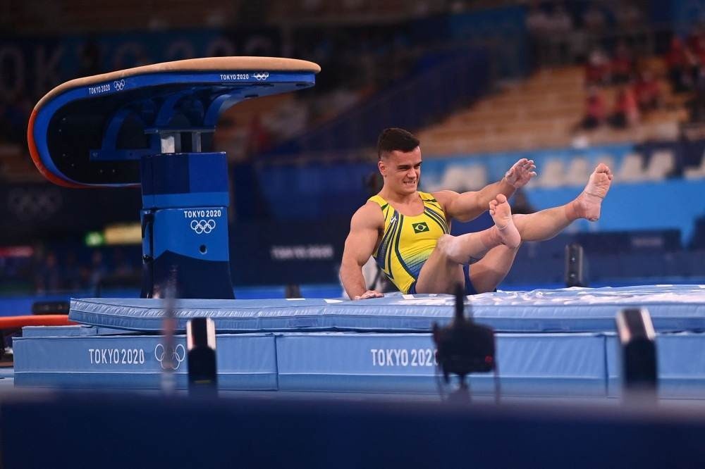 Perto do bronze, Caio Souza erra no fim, perde medalha e fica em 13º no Mundial