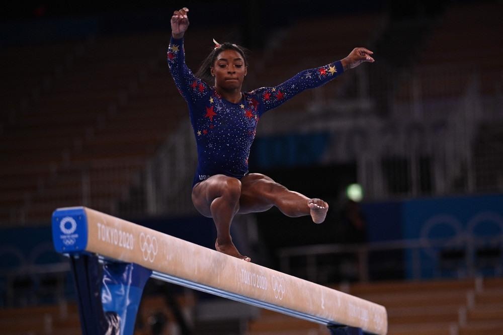 Após desistir de outras finais em Tóquio, Simone Biles competirá por medalha na trave