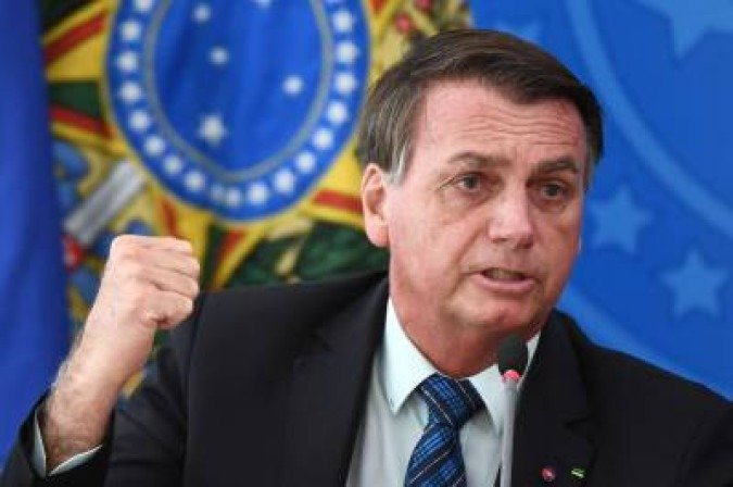 (FILES) In this file photo taken on February 05, 2021 Brazilian President Jair Bolsonaro gestures as he speaks during a press conference on a new fuel tax policy at Planalto Palace in Brasilia. Bolsonaro assured on August 3, 2021 he will (FILES) In this file photo taken on February 05, 2021 Brazilian President Jair Bolsonaro gestures as he speaks during a press conference on a new fuel tax policy at Planalto Palace in Brasilia. Bolsonaro assured on August 3, 2021 he will