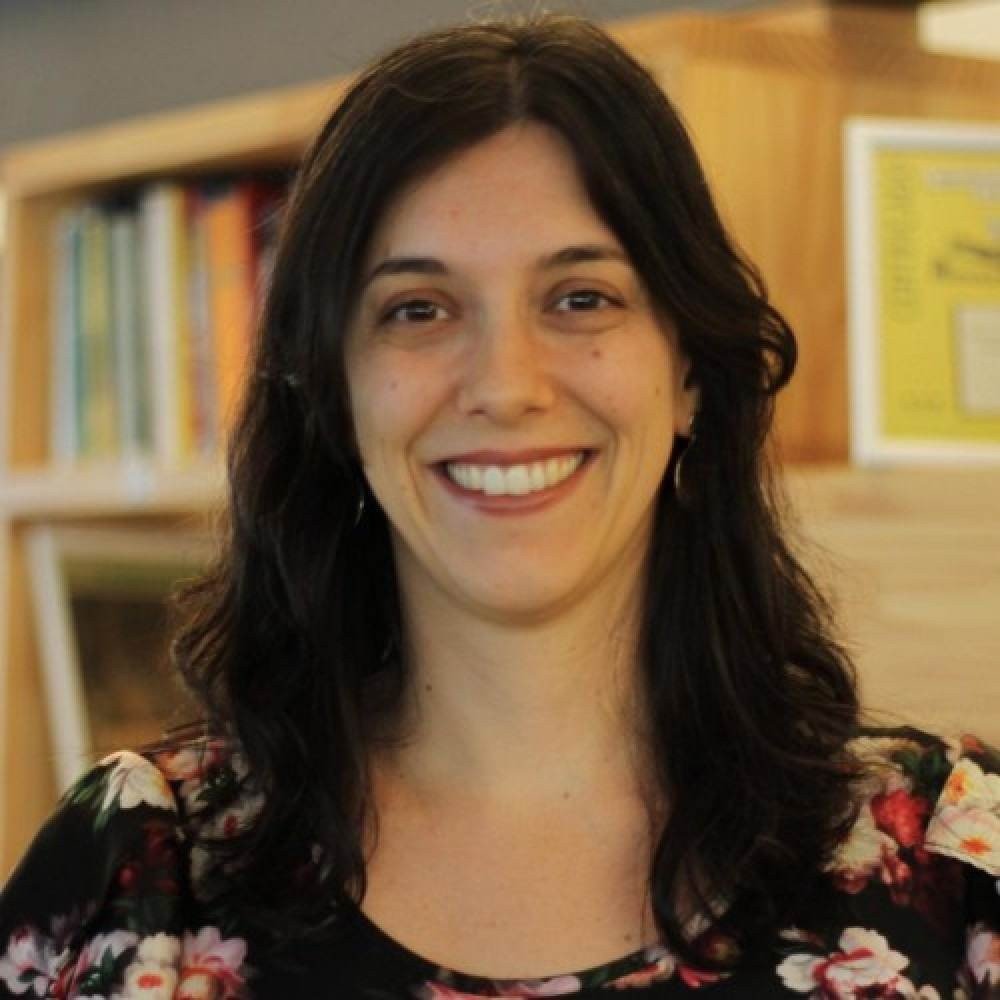 Raquel Franzim destaca que a volta ao presencial não pode ser uma responsabilidade única da escola 