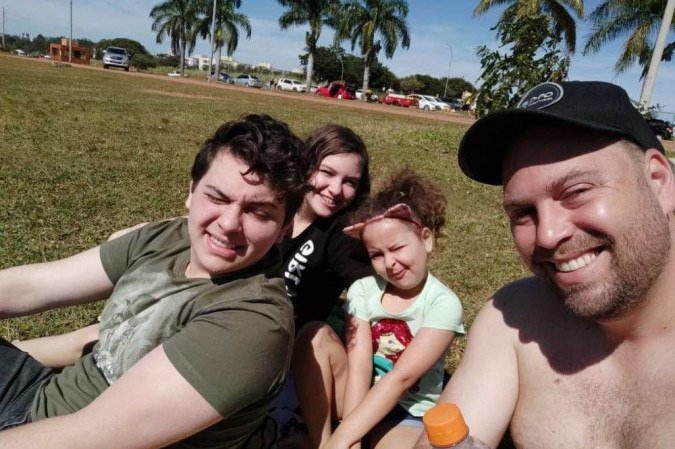 Wanderson Martins não abre mão dos churrascos de fim de semana com Igor, Yasmin e Luiza