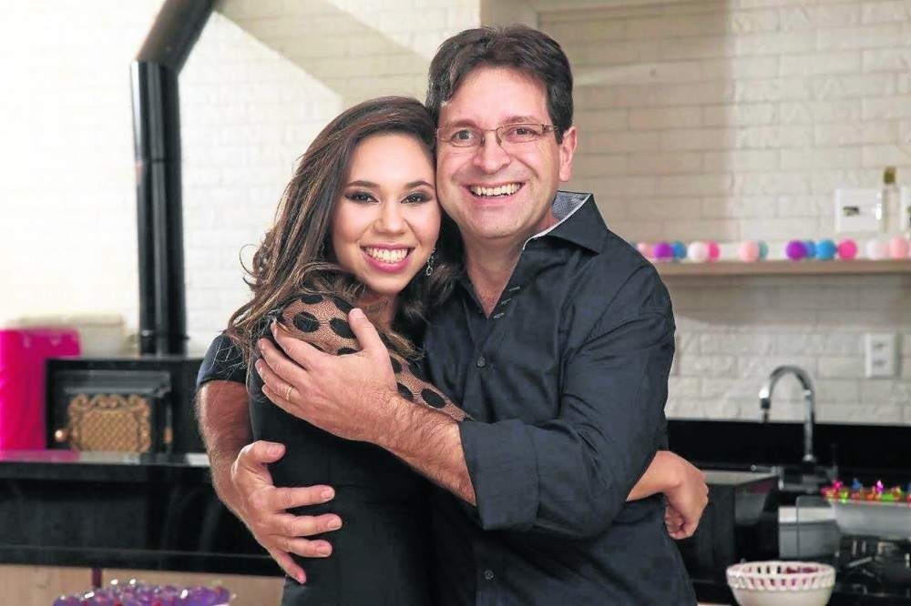 Lívia presenteou o pai, o consultor de segurança Leonardo Soares, com uma sessão no spa