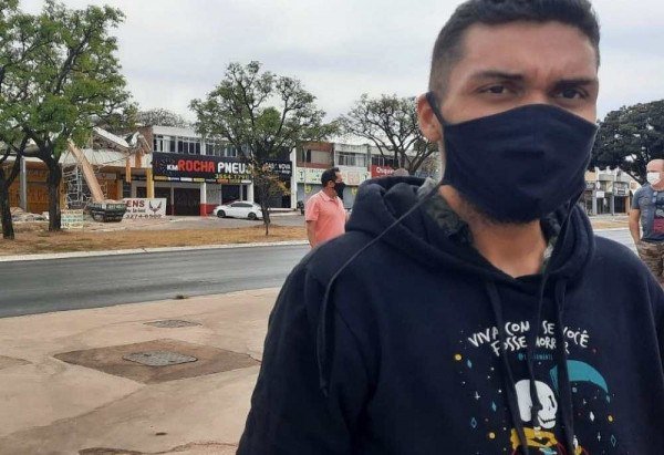 Alan Miranda, de 29 anos, presenciou o desabamento.