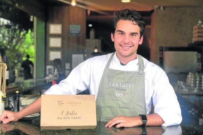 Rodrigo Melo, chef e sócio do Cantucci, adaptou o menu para que as refeições se mantivessem frescas no delivery
