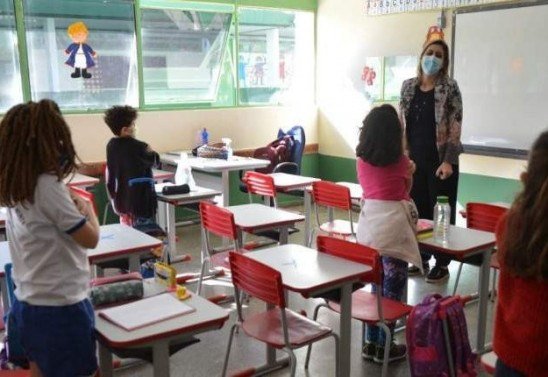 Ed Alves/CB/D.A Press