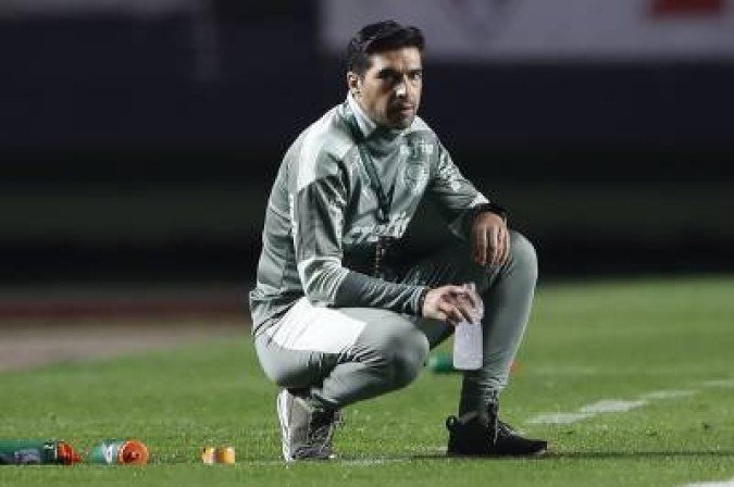 Abel Ferreira mexeu com os brios de Cuca e Mano Menezes depois de avançar às semifinais da Libertadores com dois jogadores a menos diante do Atlético-MG -  (crédito: NELSON ANTOINE)