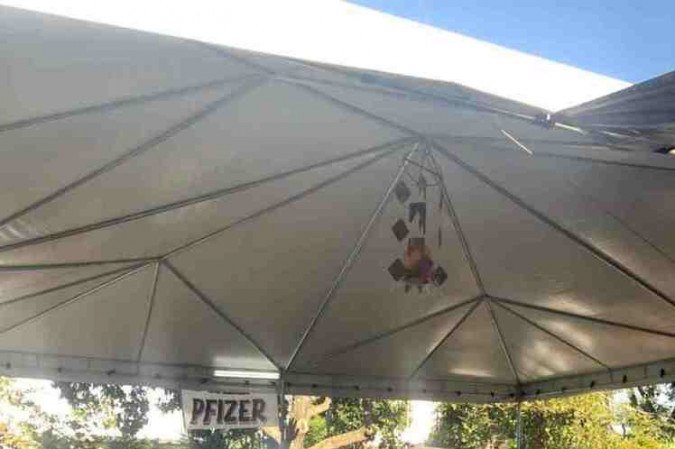 Vacinação de pessoas acima de 20 anos na UBS 2 do Guará