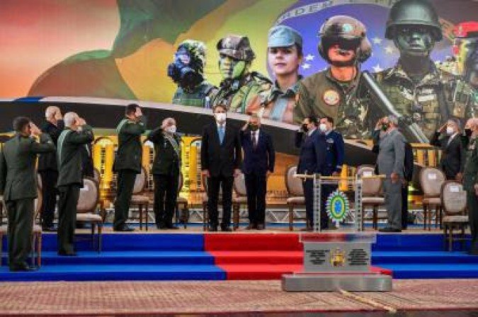 Bolsonaro colocou cerca de 6 mil militares para ocupar cargos civis durante seu mandato - (crédito: Alexandre Manfrim/MD) Bolsonaro colocou cerca de 6 mil militares para ocupar cargos civis durante seu mandato - (crédito: Alexandre Manfrim/MD)