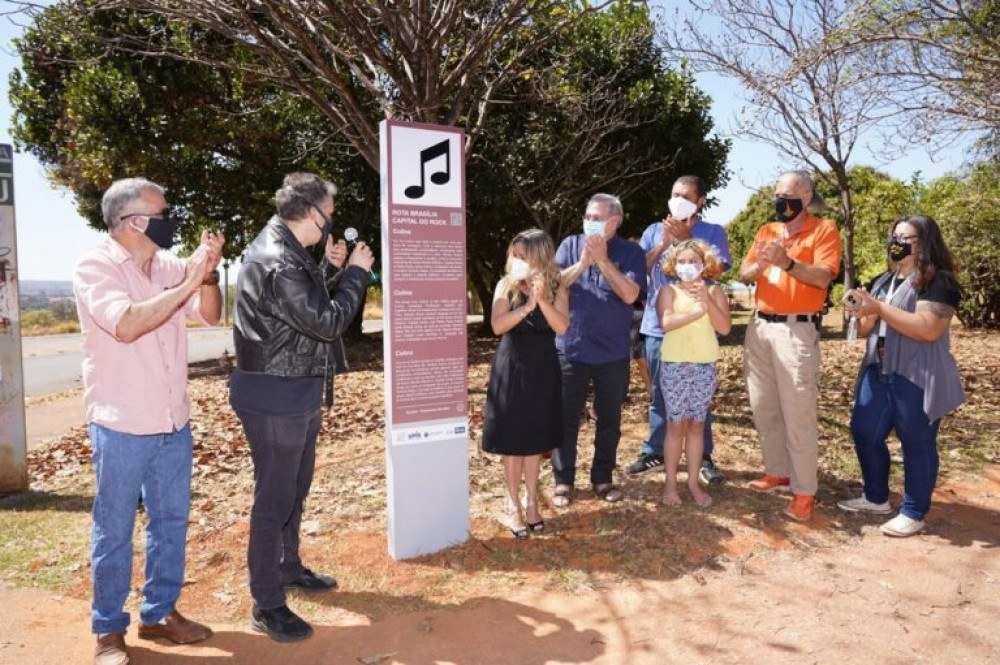 Rota do Rock: UnB ganha placa em homenagem a banda Aborto Elétrico