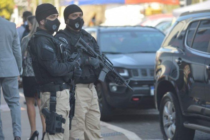 Operação Ethon... iges- DF - Polícia cumpre mandados de busca e apreensão na sede do Iges e no Hospital de Base