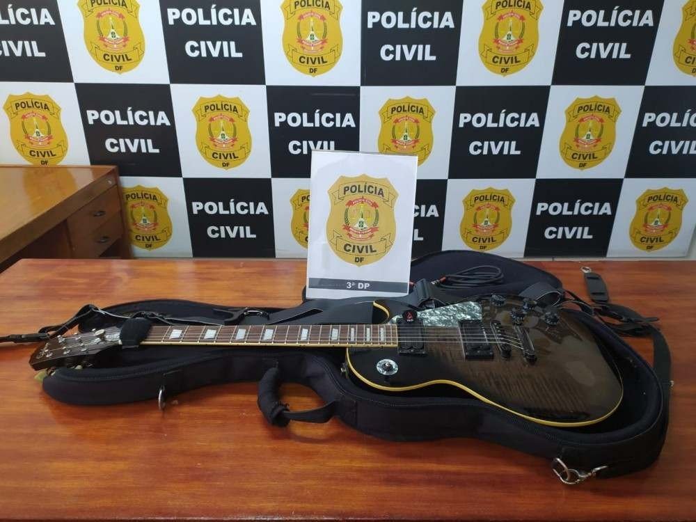Adolescente é apreendido, na estação do Guará, tentando vender guitarra furtada 